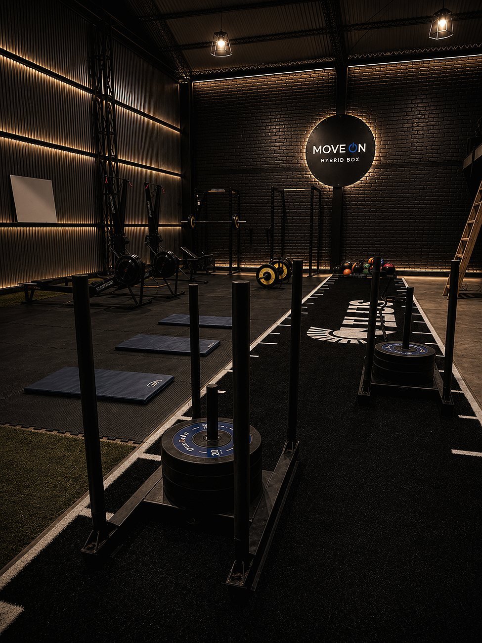 Zona de trineos y pista en Move On Hybrid Box, San Rafael